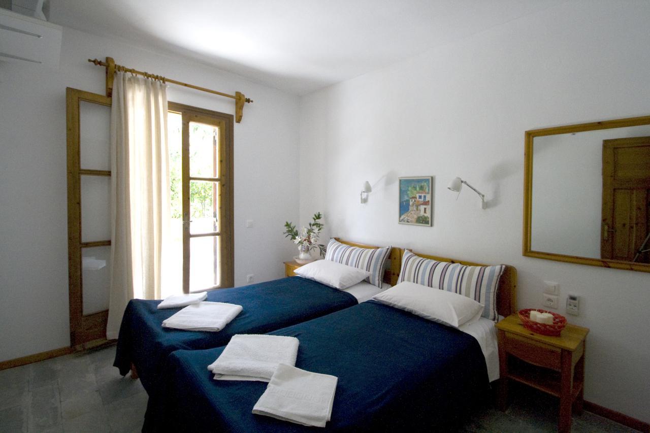 Villas Alexandra Skiathos Platanias  외부 사진